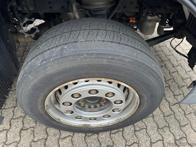 Standard tractor unit MAN TGX 18.460 4x2   Schlafkabine