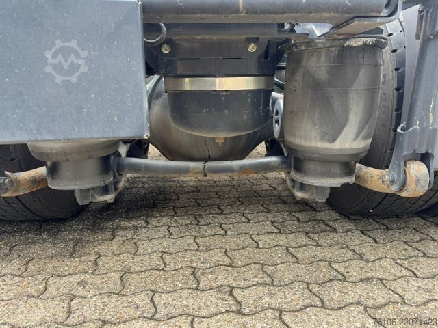 Standard tractor unit MAN TGX 18.460 4x2   Schlafkabine