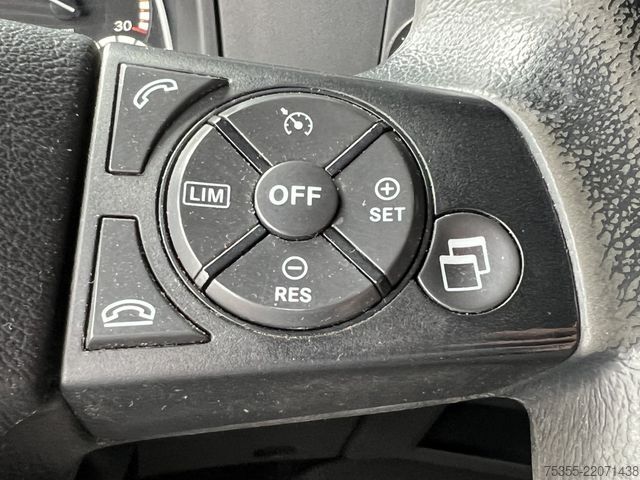 Refrigerator body van MERCEDES-BENZ Atego 816 6mCarrier Xarios 500 Diesel+StromEuro6