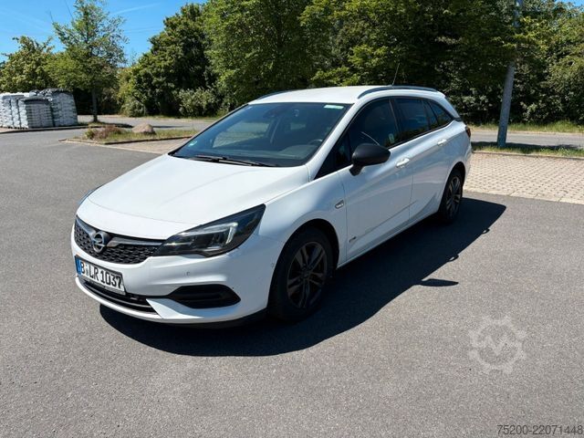Minibus OPEL Astra 1.4 Turbo Sports Tourer/LED/Kamera/Klima