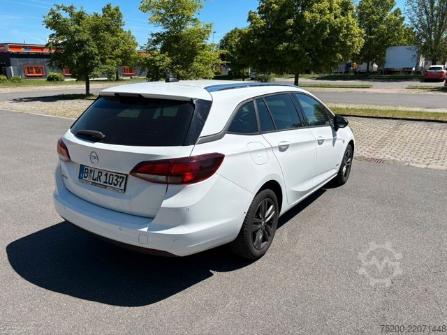 Minibus OPEL Astra 1.4 Turbo Sports Tourer/LED/Kamera/Klima