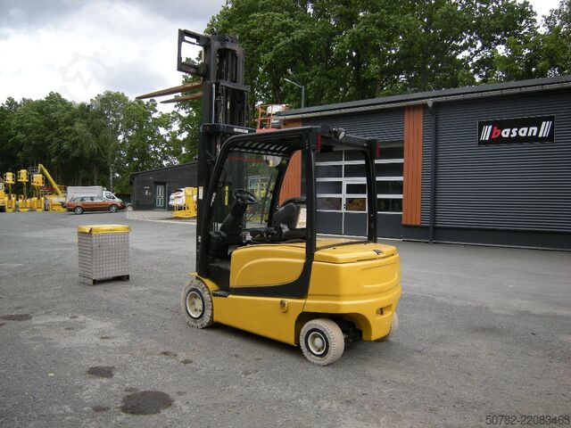 Electric - 4 wheels Yale ERP35VL E2395 Elektro