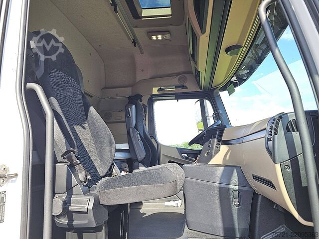 Standard-SZM MERCEDES-BENZ ACTROS 1853 LS MP5 RETARDER 2X TANK