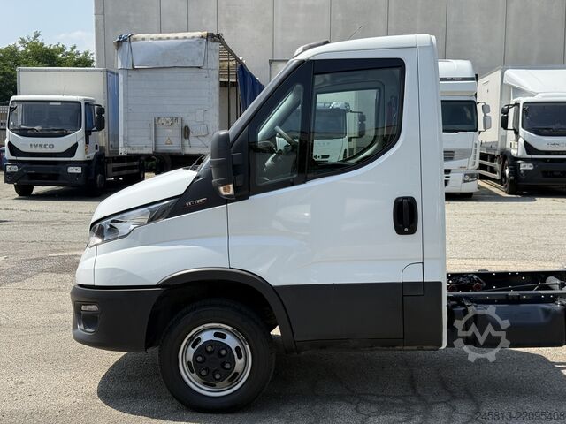 Van chassis Iveco daily 35-160