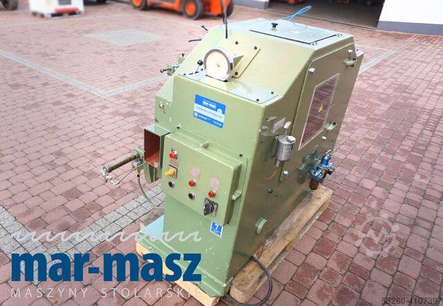 Umschlag-Zapfenschneidmaschine PADE SAS