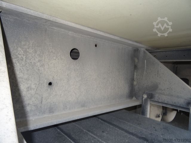 Standard SZM MERCEDES-BENZ 1840L/L Antos*Kühlzug*gelenkt*2to LBW*Frigoblock