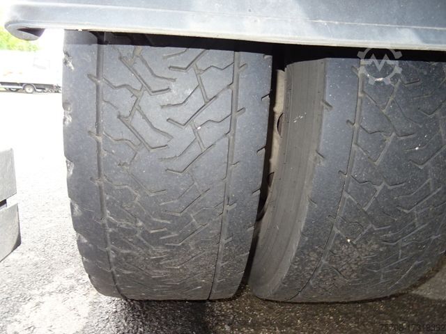 Standard SZM MERCEDES-BENZ 1840L/L Antos*Kühlzug*gelenkt*2to LBW*Frigoblock