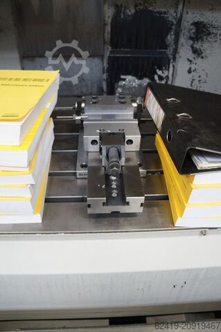 Vertical machining center Quaser MV204 CPL/12B