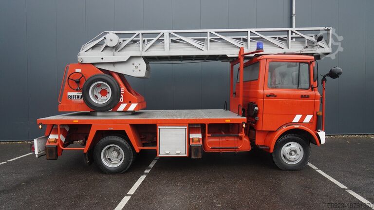 Fire engine Mercedes-Benz 809 FIRE LADDER TRUCK 13.100KM MANUAL GEARBOX