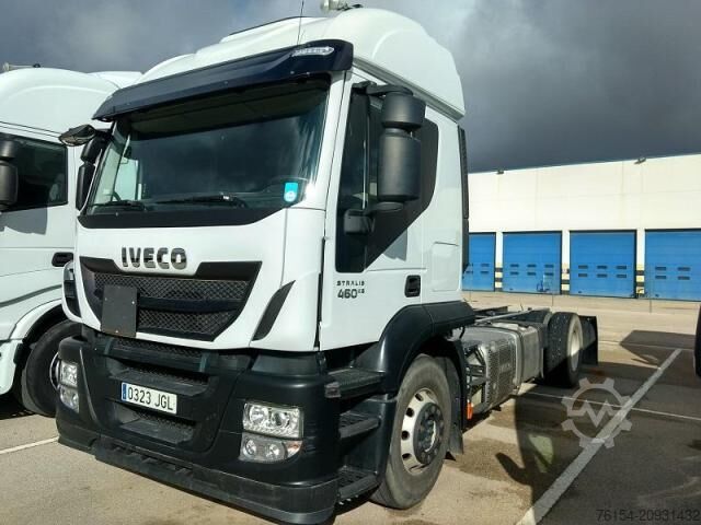 Truck chassis Iveco AT440S46TP