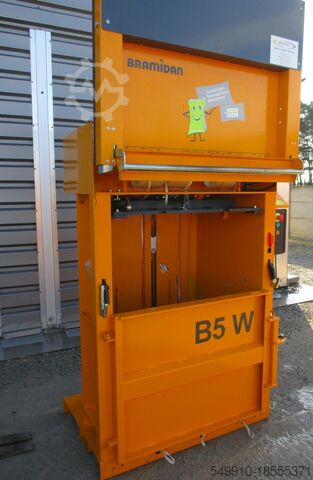 Bale press Bramidan B5
