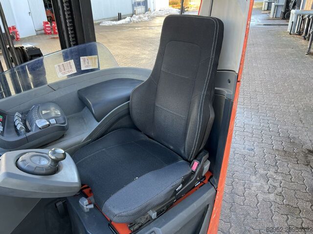 Reach Truck Toyota RRE 140 H