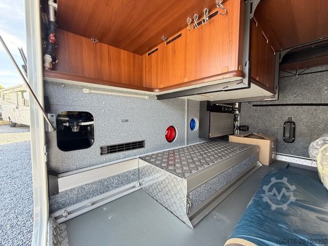 Integriertes Wohnmobil CARTHAGO Liner For Two 53 Iveco *Rundsitzgruppe-Hubbett*