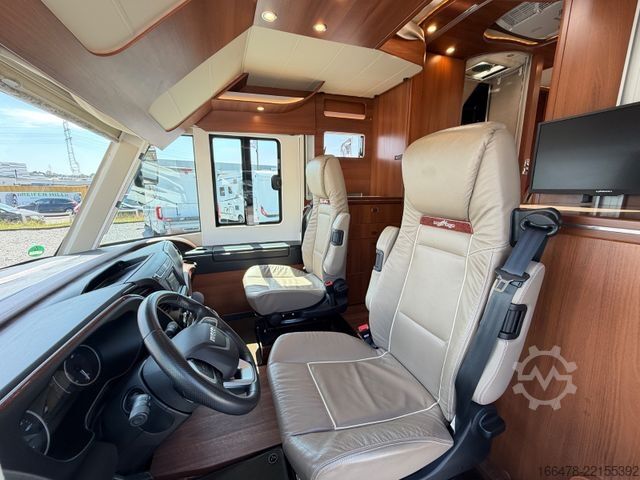 Integriertes Wohnmobil CARTHAGO Liner For Two 53 Iveco *Rundsitzgruppe-Hubbett*