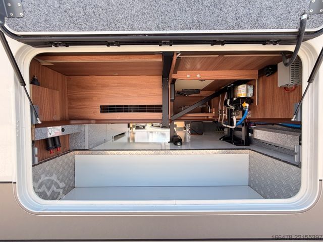Integriertes Wohnmobil CARTHAGO Chic S-Plus I 61 XL LE *Einzelbetten-Hubbett*