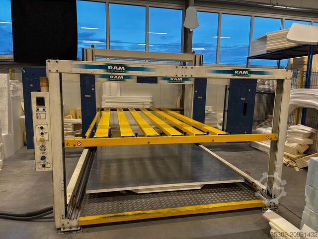 CNC machine for foam cutting RAM Elettronica SLC 499 SUPERFAST