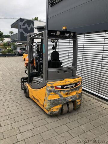 Elektrisch – 3 Räder Jungheinrich EFG 220