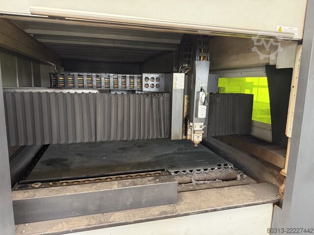 Laserschneidmaschine LVD PHOENIX FL 3015 Fiber 6 kW