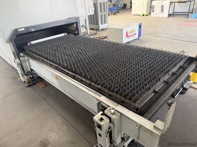 Laserschneidmaschine LVD PHOENIX FL 3015 Fiber 6 kW