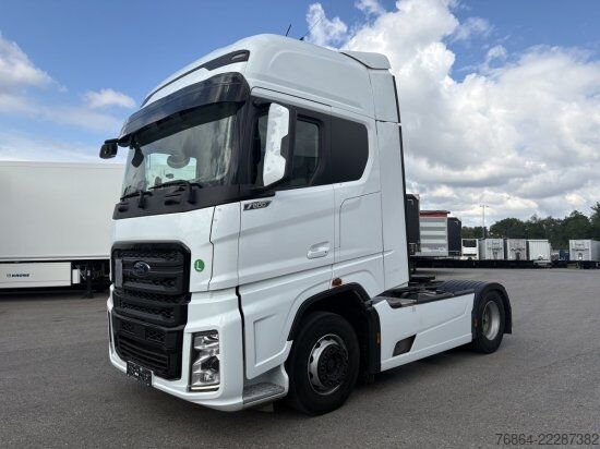 Standard tractor unit FORD F-MAX 500, INTARDER