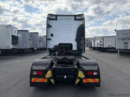Standard tractor unit FORD F-MAX 500, INTARDER