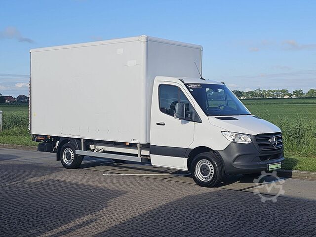 Suitcase MERCEDES-BENZ SPRINTER 315 Bakwagen Laadklep!