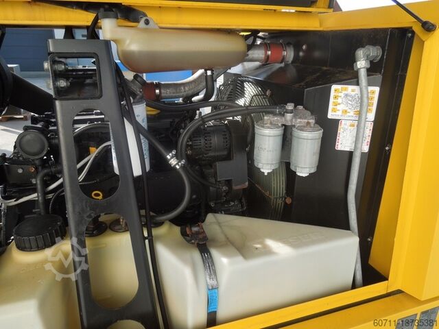 Screw compressor Kaeser M122