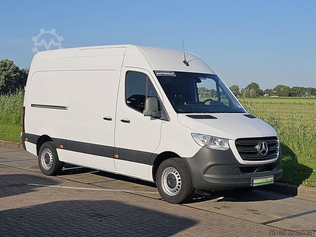 High-roof van MERCEDES-BENZ SPRINTER 317 L2H2 RWD Automaat