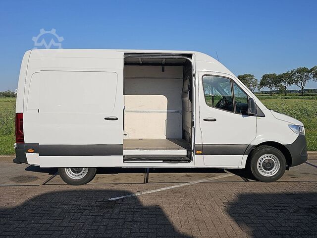 High-roof van MERCEDES-BENZ SPRINTER 317 L2H2 RWD Automaat
