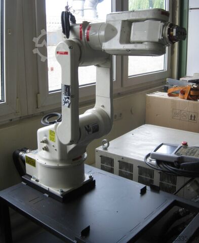 Industrial robot Yaskawa Motoman YR-SV3-J30