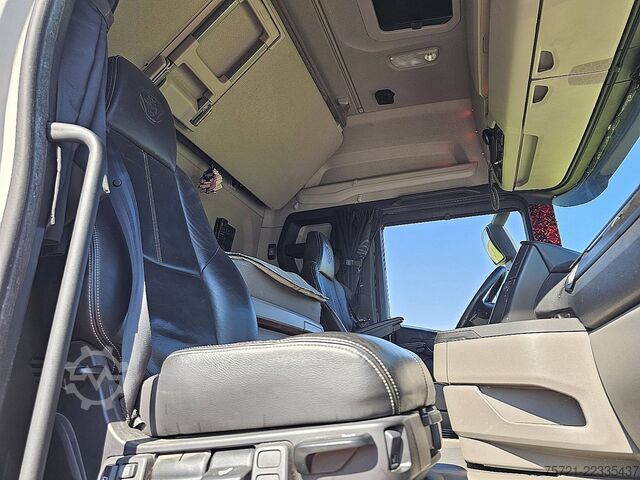 Standard-SZM SCANIA R520 V8 6x4 +HID