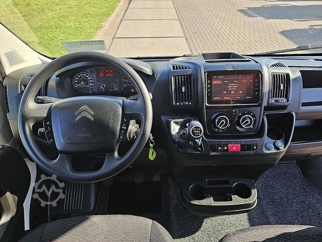High-roof van CITROEN JUMPER 2.2 L4H2 Airco Carplay !