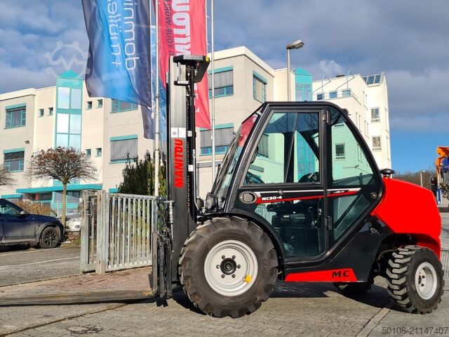 Geländestapler Manitou MC 30-4 ST3A S1