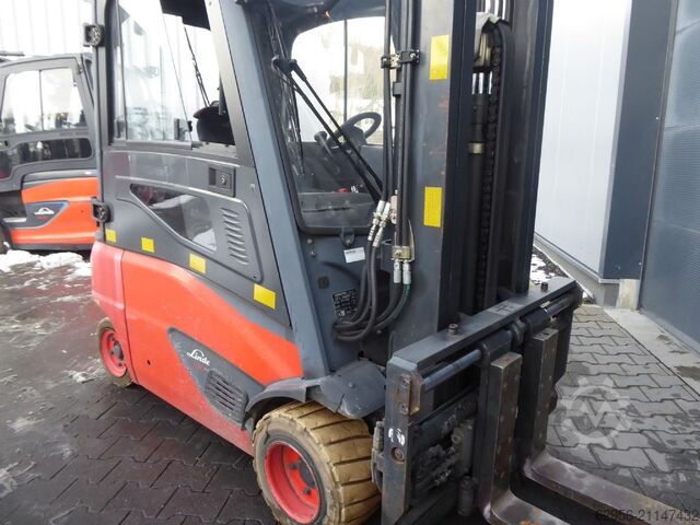 Elektro 4 Rad-Stapler Linde E20PL-02