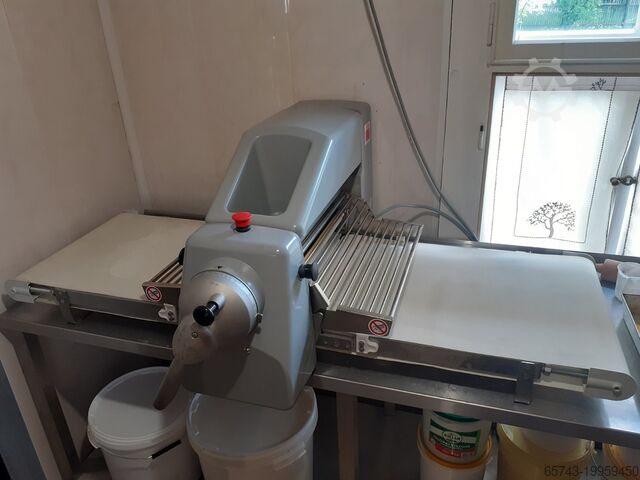Manual table rolling machine Rondo 