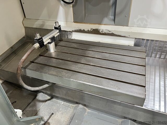 Vertikales Bearbeitungszentrum Deckel Maho DMC 635V