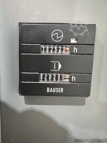 Vertikales Bearbeitungszentrum Deckel Maho DMC 635V