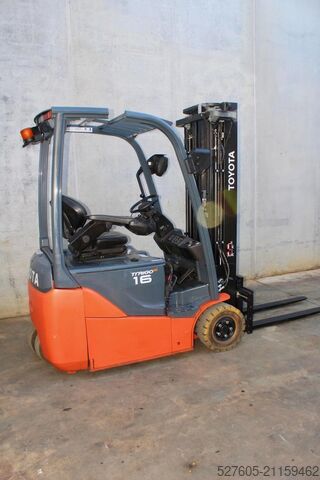 Gabelstapler Toyota 8FBEK16T