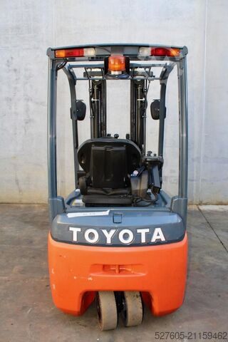 Gabelstapler Toyota 8FBEK16T
