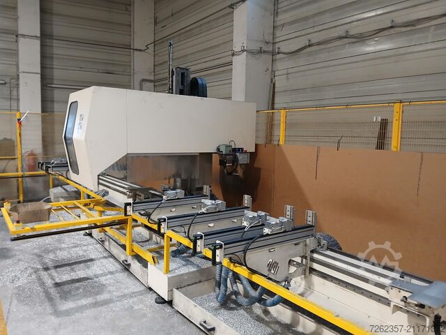 Vertikales Bearbeitungszentrum MECAL MC304 Atlas 3