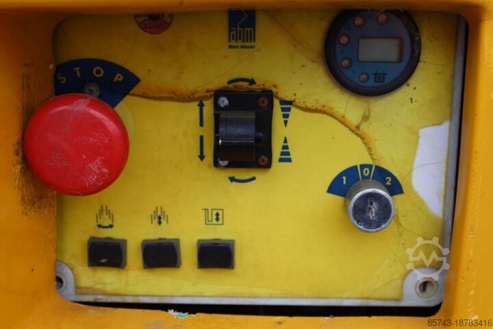 Articulated boom lift Haulotte STAR 12 Electric, 12m Working Height, 3m Reach, 21