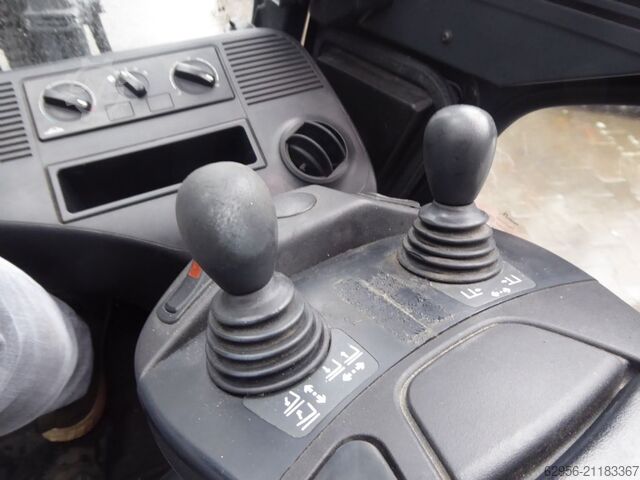 Elektro 4 Rad-Stapler Linde E25-01