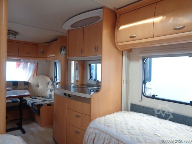 Wohnwagen HOBBY de luxe 460 UL *Mover*Markise*Fahrradträger*