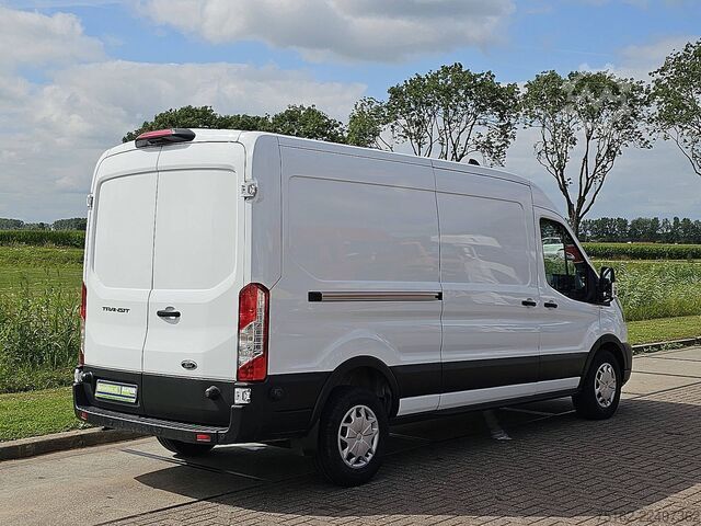 High-roof van FORD TRANSIT 2.0 L3H2 Airco Camera