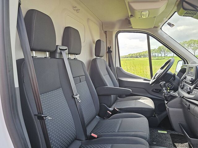 High-roof van FORD TRANSIT 2.0 L3H2 Airco Camera