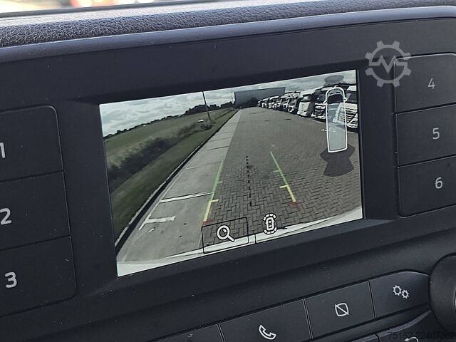 High-roof van FORD TRANSIT 2.0 L3H2 Airco Camera