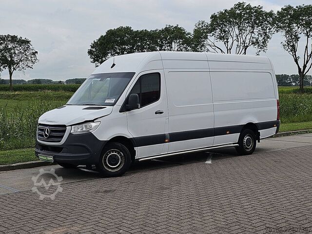 High-roof van MERCEDES-BENZ SPRINTER 316