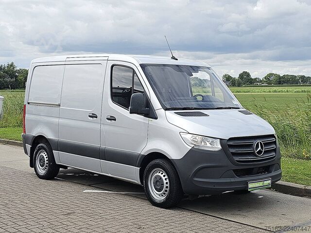 High-roof van MERCEDES-BENZ SPRINTER 311 L1H1 2xZijdeur Mbux!