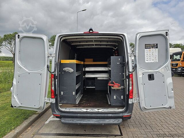High-roof van MERCEDES-BENZ SPRINTER 311 L1H1 2xZijdeur Mbux!