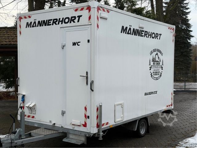 Anhänger BLYSS Langläufer Heizung/Diesel WC Küche/ Lithium Batt